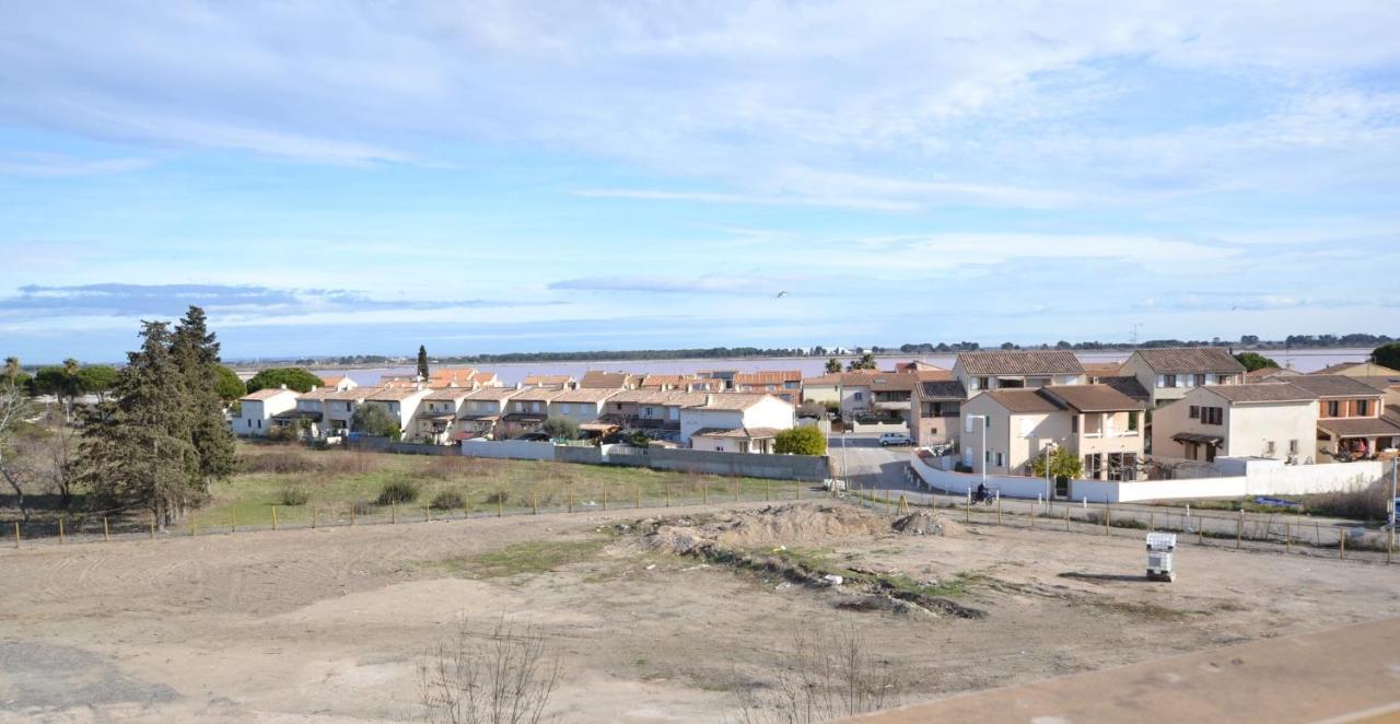 Grand T3 6 Couchages Avec Piscine Vue Salins Le Grau-du-Roi Exterior photo